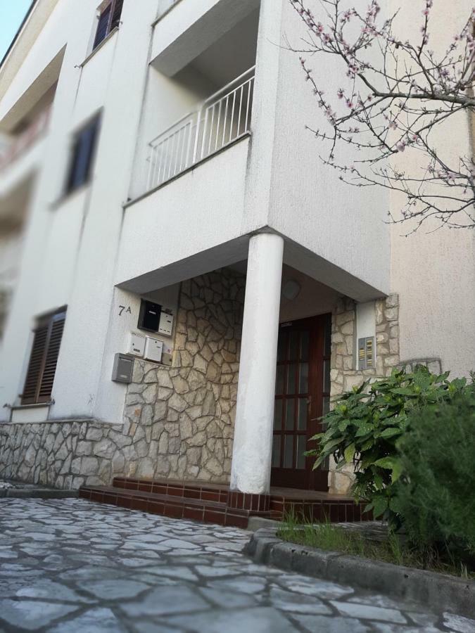 Studio Apartman Lady Apartment Njivice Exterior photo